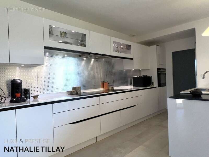 Maison à SAINT-JEAN-DE-BRAYE