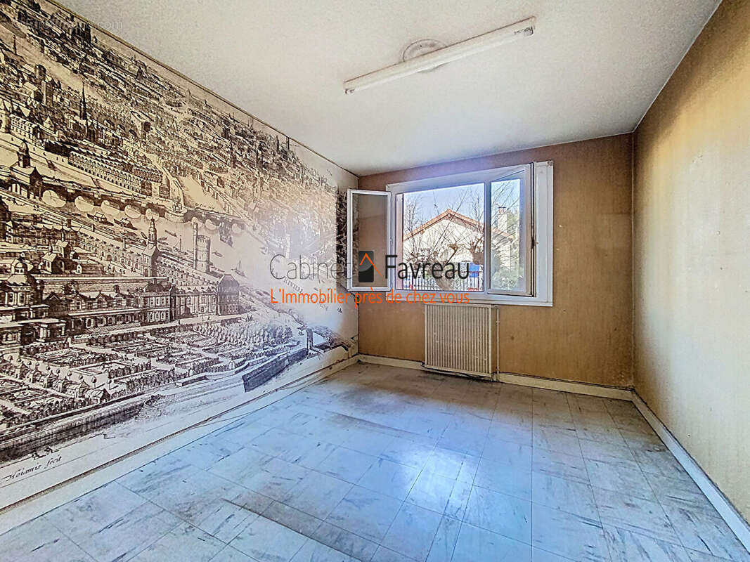 Commerce à VITRY-SUR-SEINE