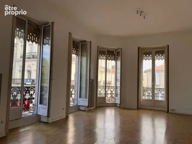 Appartement À Vendre - photo 5
