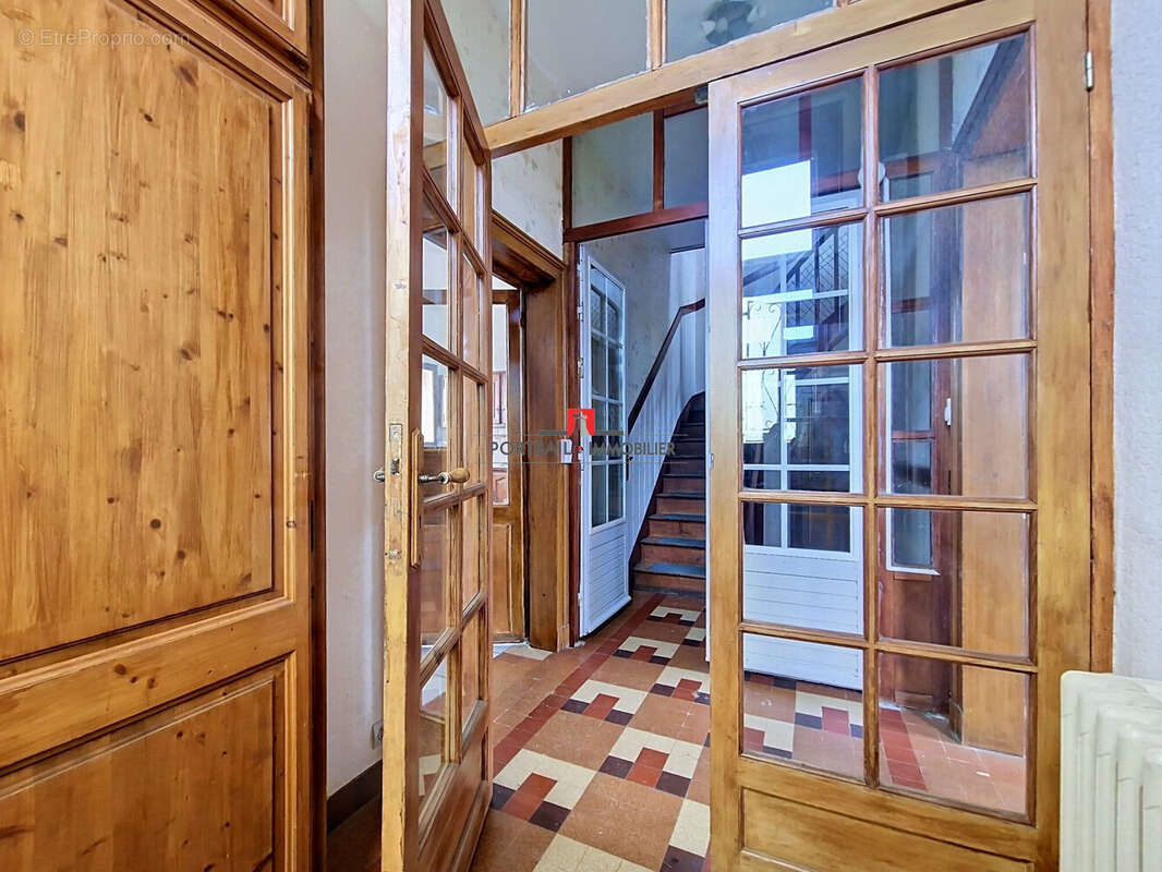 Maison 121 m² à Lansac  - photo 2
