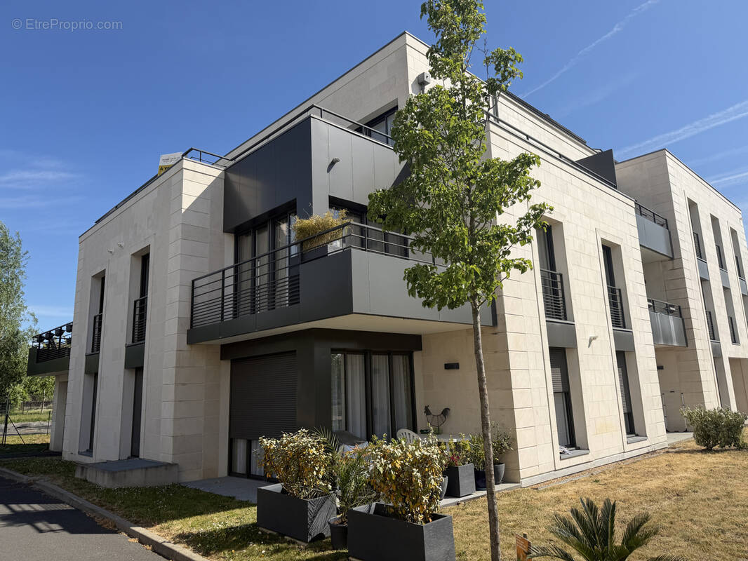 Appartement à SAINT-CYR-SUR-LOIRE