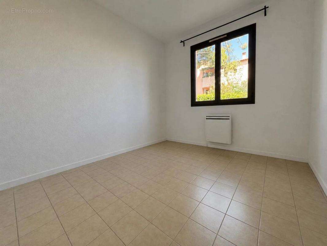 Appartement à MOUGINS