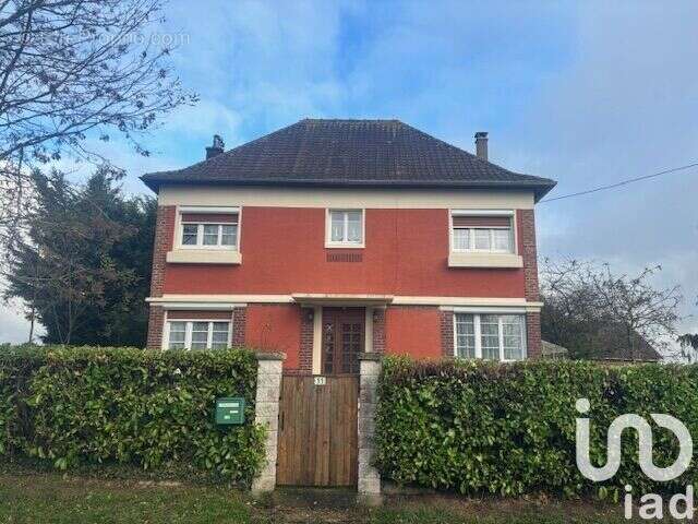 Maison 130 m² à Berville-En-Roumois  - photo 2