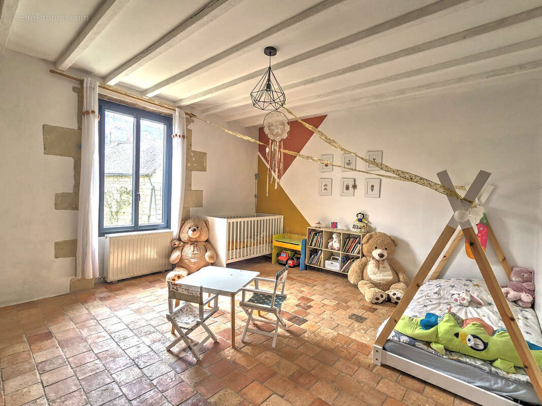 Maison à BRISSAC-QUINCE