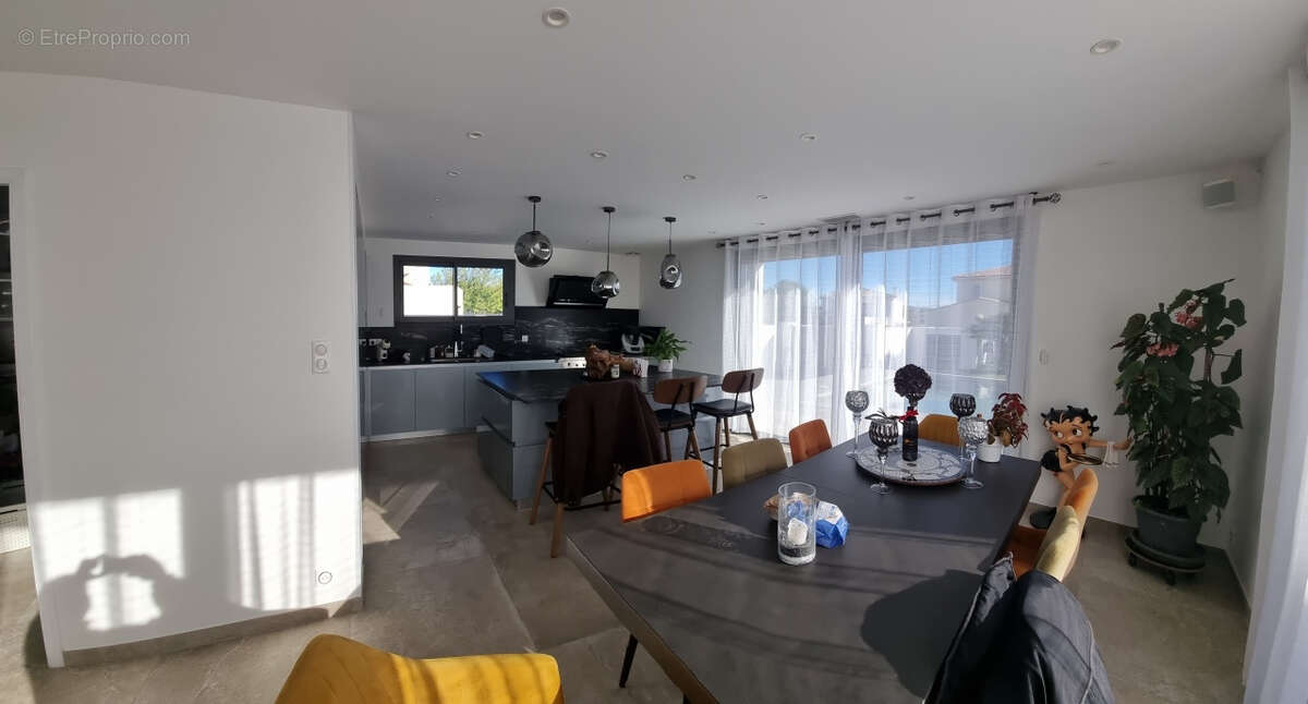 Maison à PUGET-SUR-ARGENS