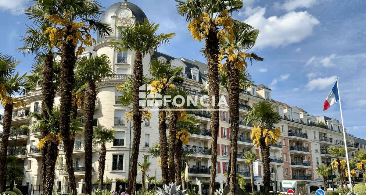 Appartement à LE PLESSIS-ROBINSON