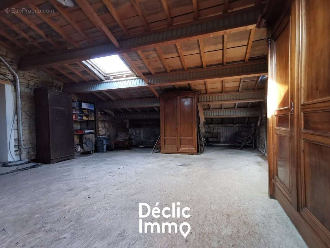 Maison en pierre  149 m²  Le Vanneau-Irleau  Cur du Marais Poitevin - photo 11