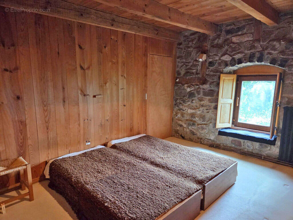 Ferme rénovée avec atelier d'artisan secteur St front - photo 16