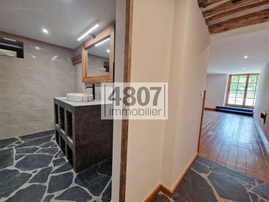 Appartement à HABERE-LULLIN