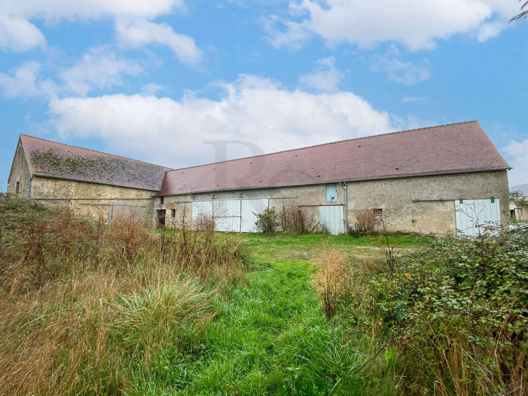 Maison à ALMENECHES