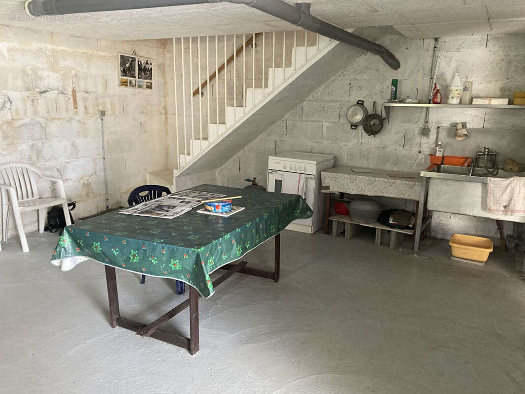 Maison à DONVILLE-LES-BAINS