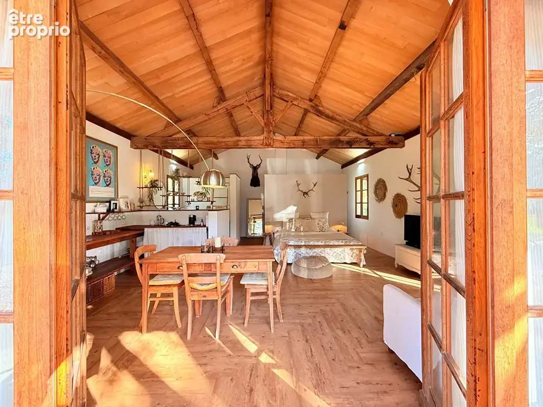 Un grand balcon royale dans la verdure, une maison de caractère et un gîte indépendant - photo 23