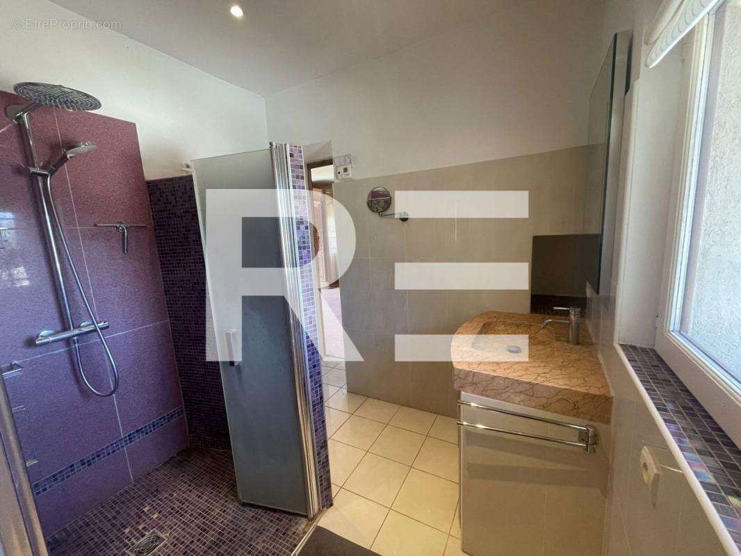 Maison à COLLORGUES