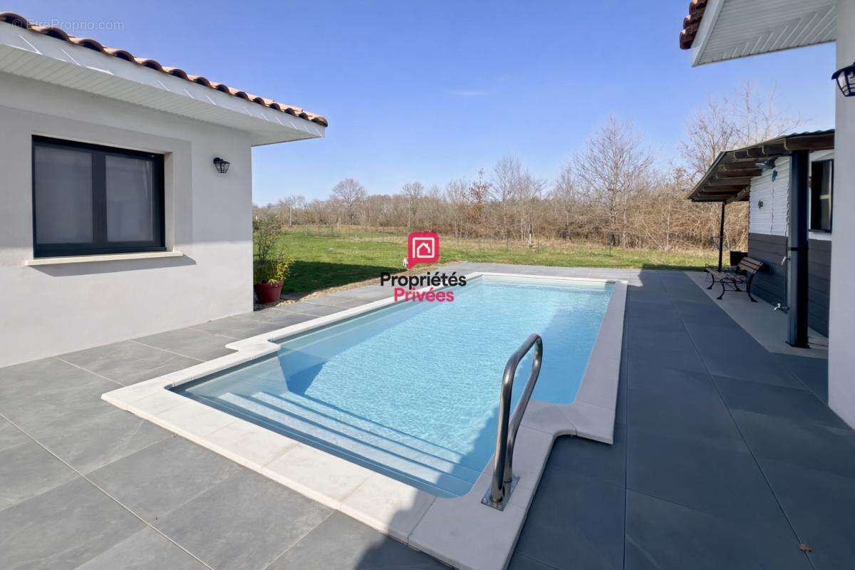 Maison à BAZAS