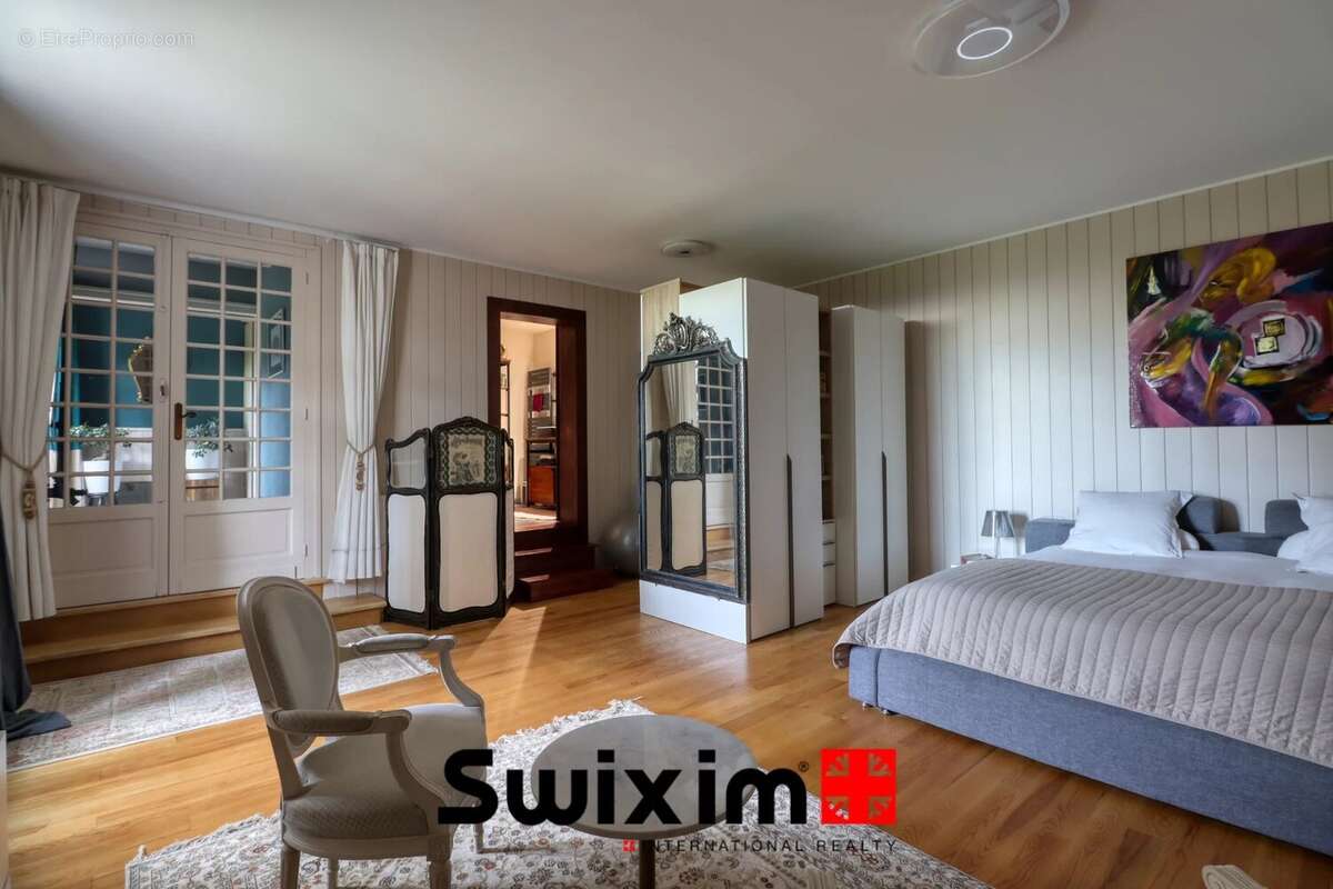 Maison à SAINT-ESTEPHE