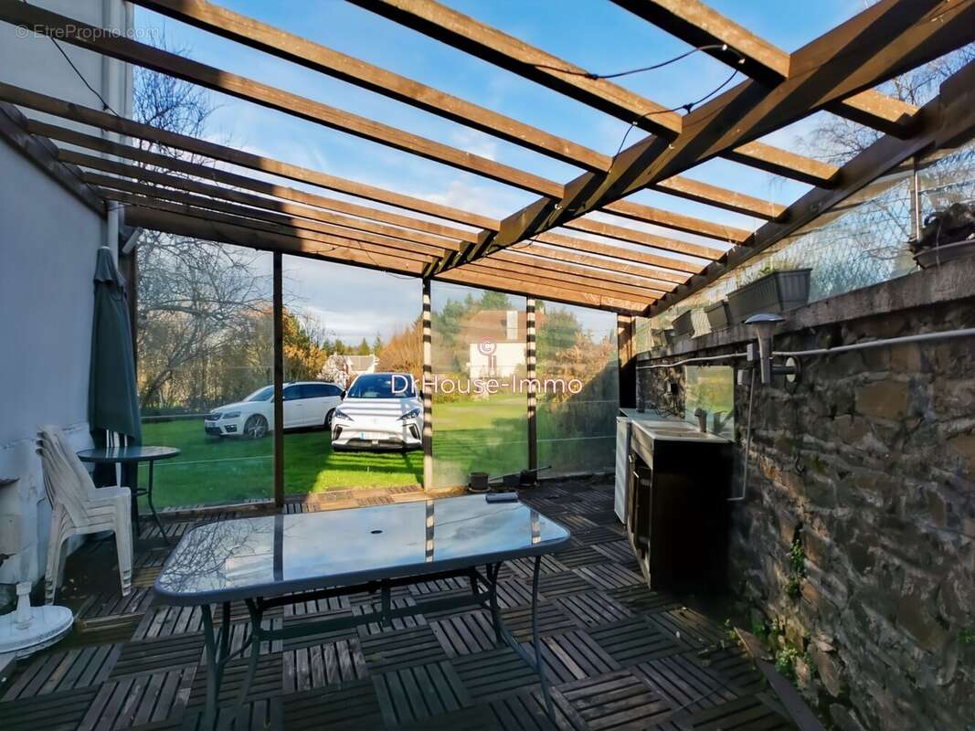 Appartement à JUMILHAC-LE-GRAND