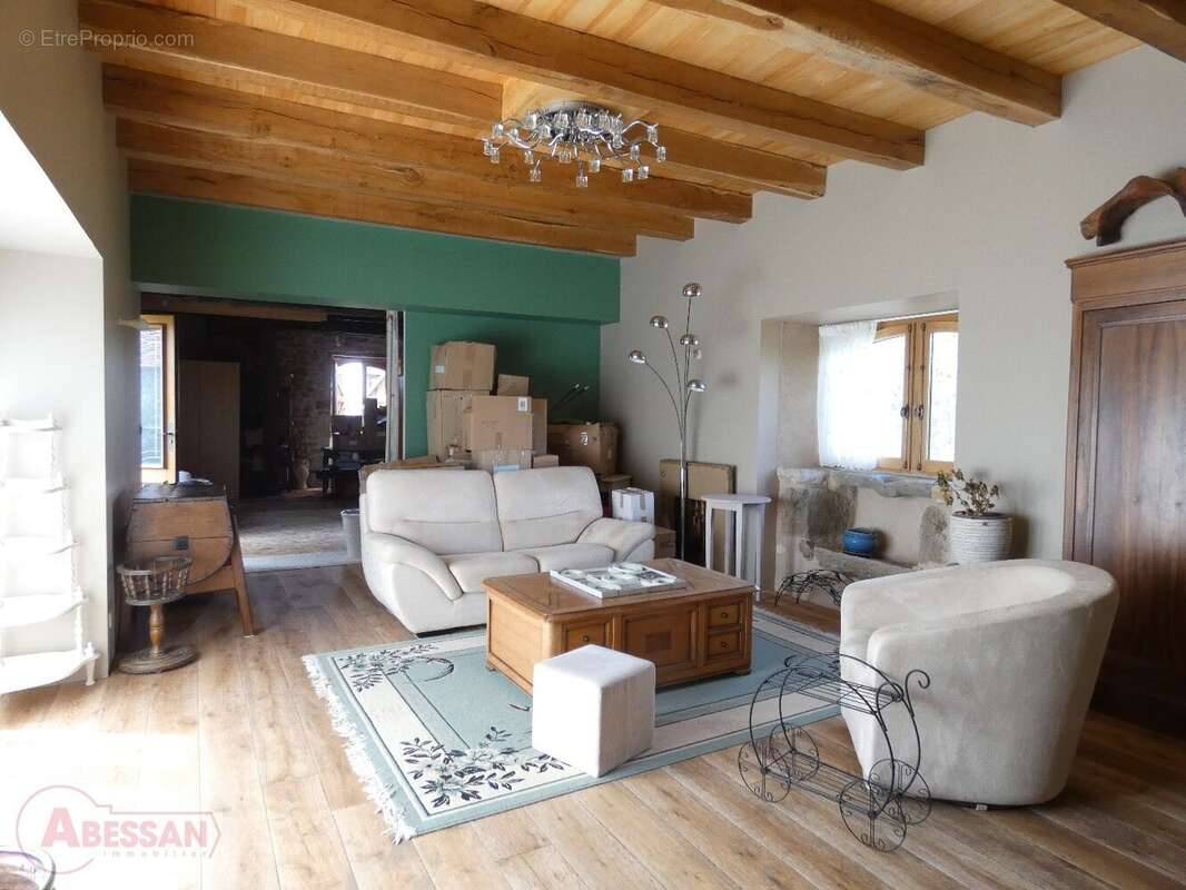 Maison à LAGUEPIE
