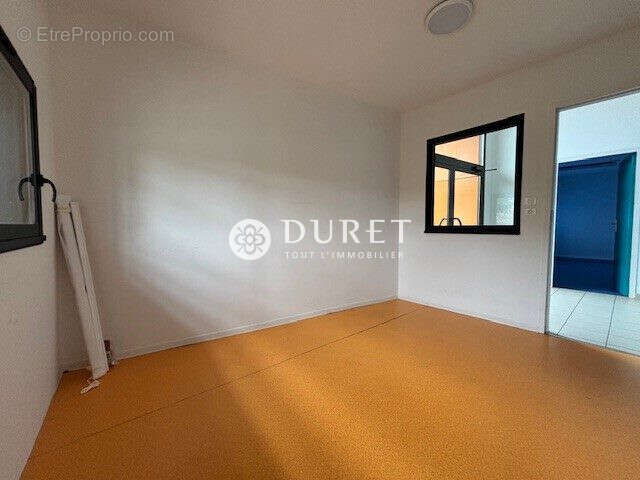 Commerce à LES SABLES-D&#039;OLONNE