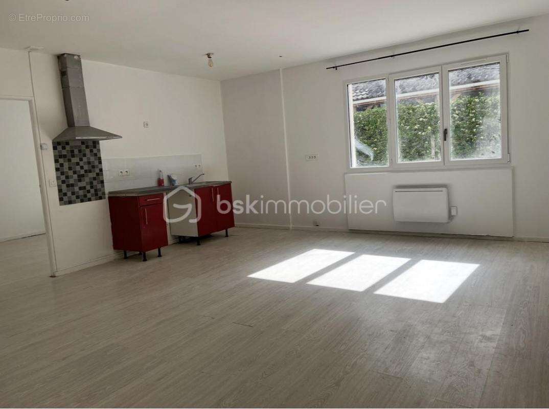 Appartement à NOZAY