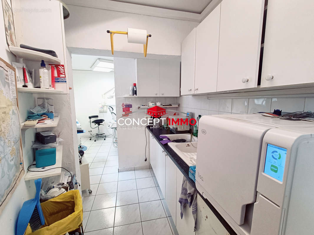 Commerce à SOLLIES-PONT