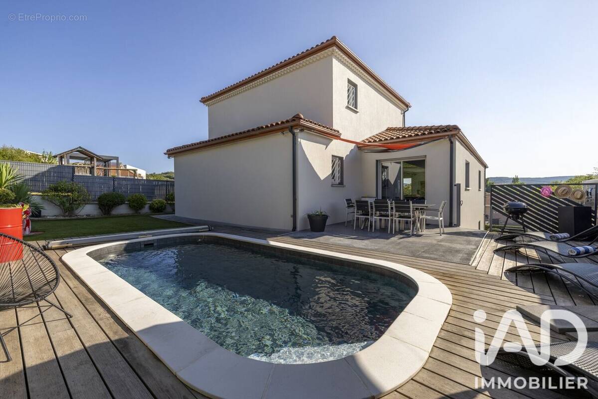 Photo 1 - Maison à LE CENDRE