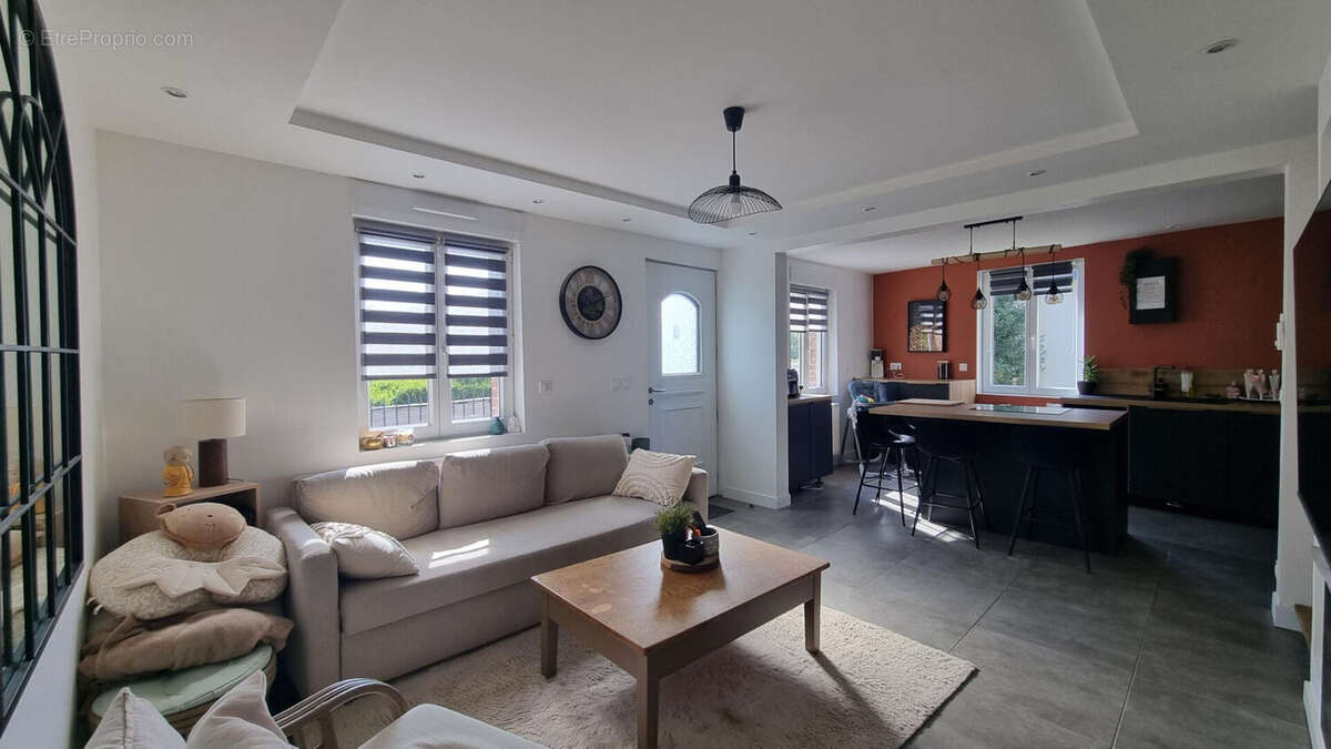 Maison à vendre - Petit Couronne - 95 m² - 3 chambres- jardin - photo 4