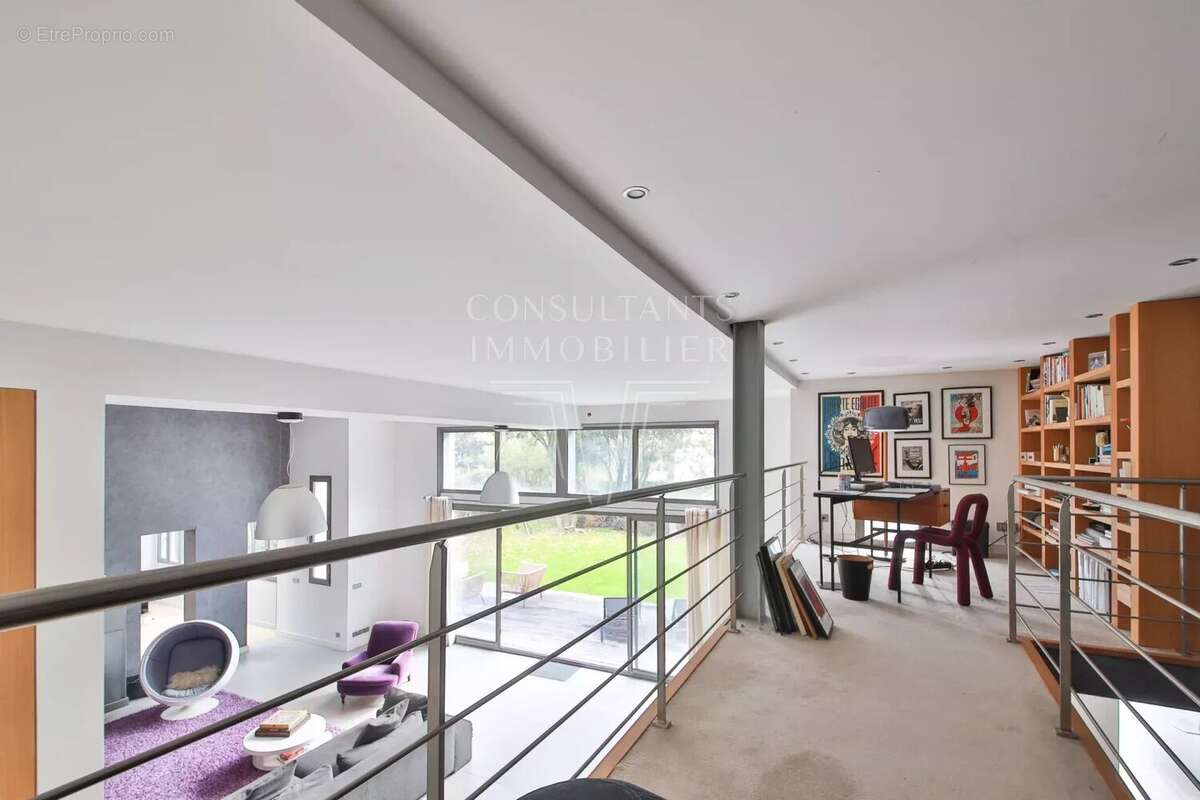 Maison à ISSY-LES-MOULINEAUX