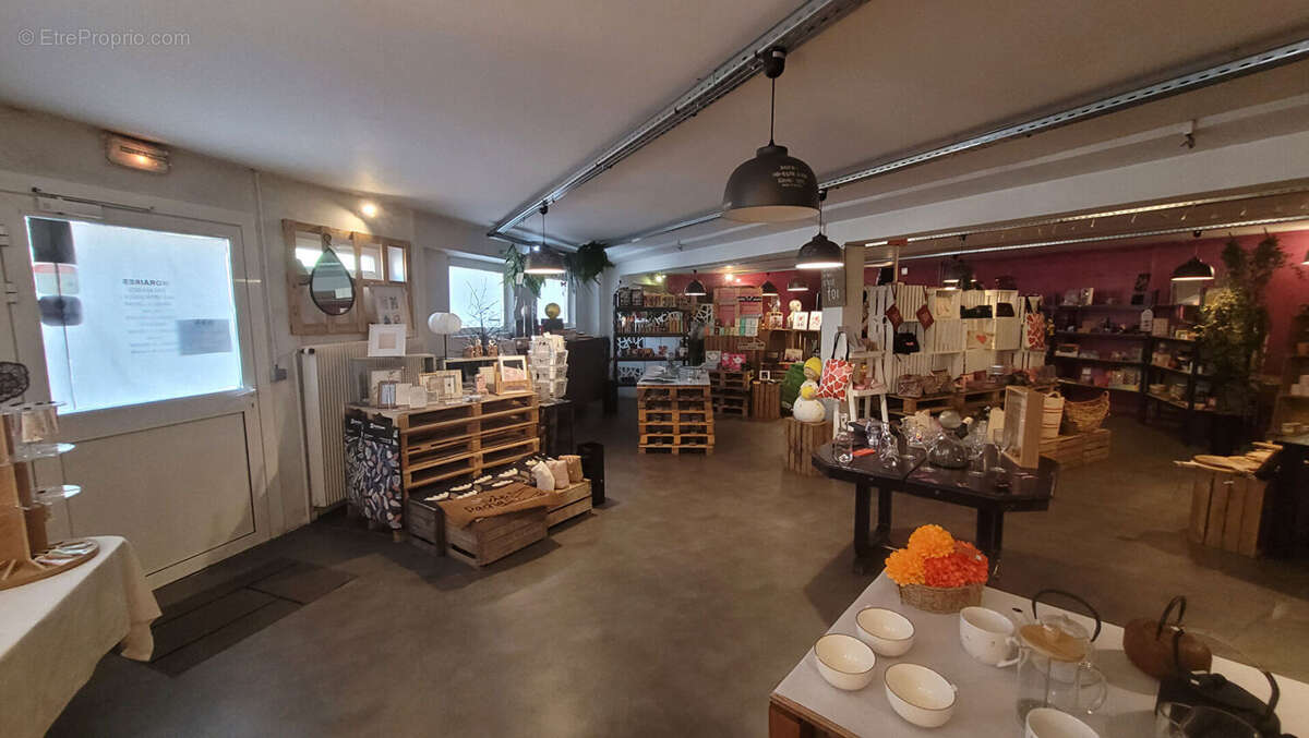 Commerce à SAINT-REMY-LES-CHEVREUSE