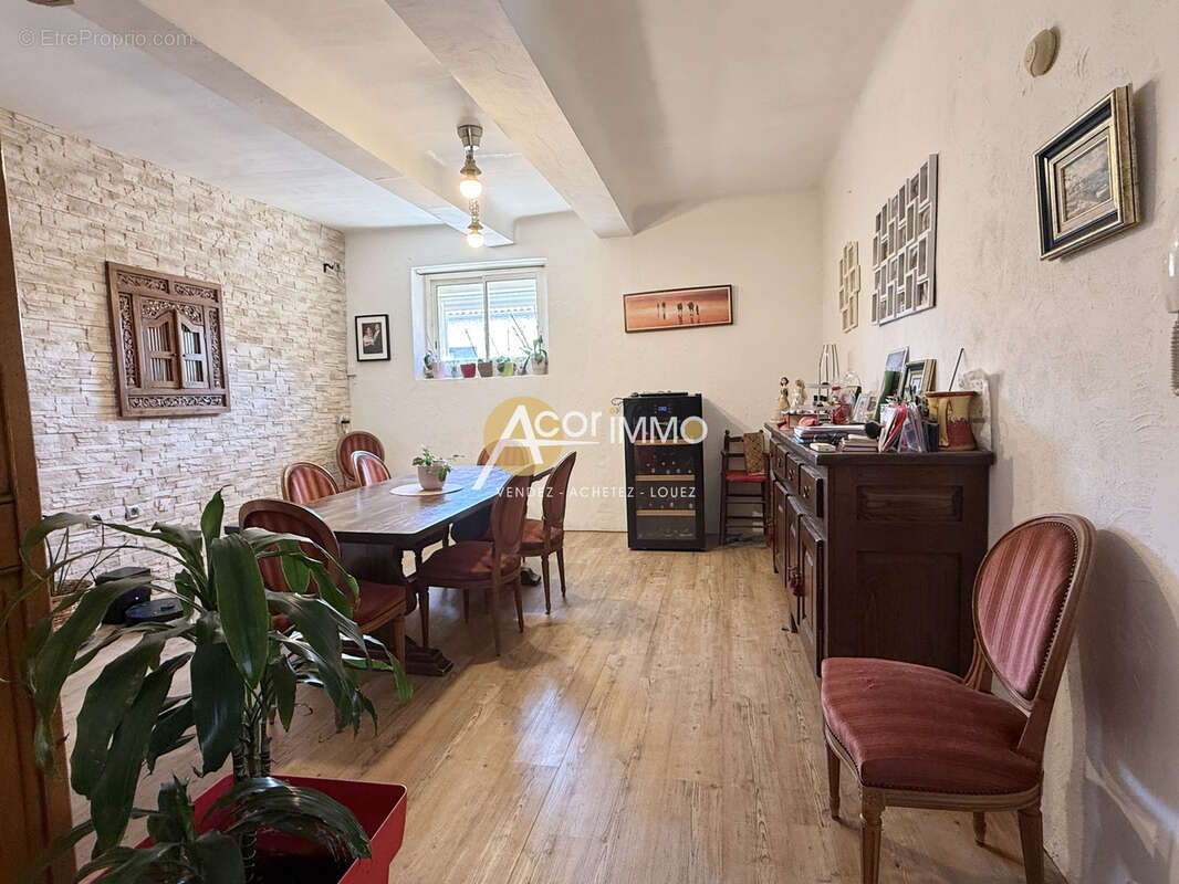 LA GARDE ,5 pièces 153 m2, Esprit maison, Jardin, Cave et Garage. - photo 3