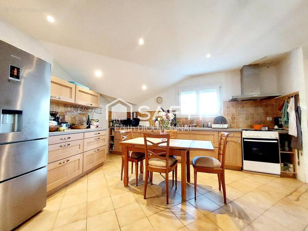 Photo 1 - Maison à MOUTIERS-LES-MAUXFAITS