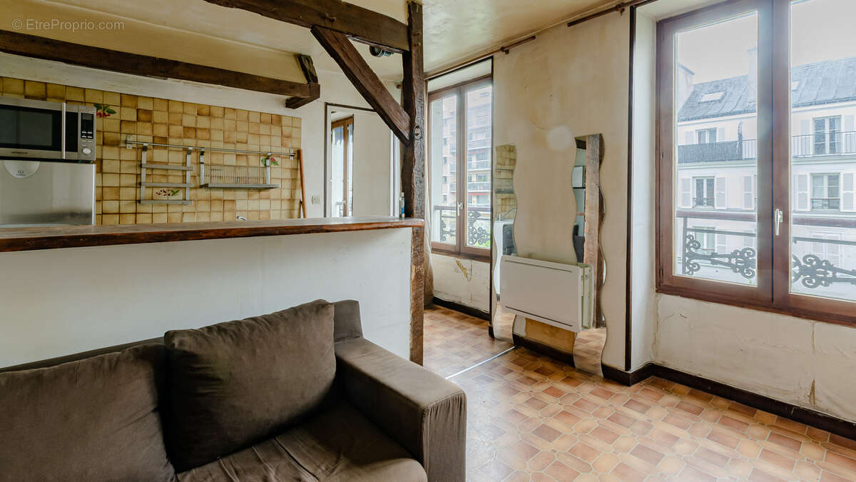 Appartement à PARIS-10E