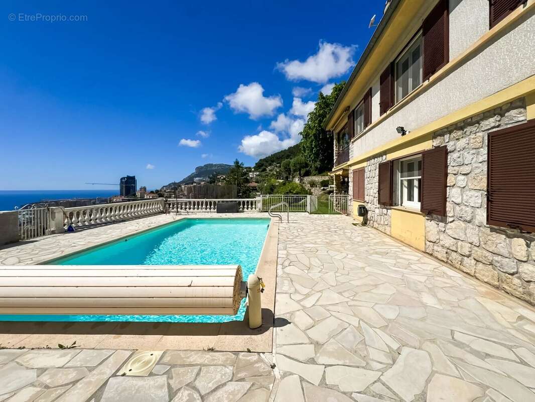 Maison à ROQUEBRUNE-CAP-MARTIN