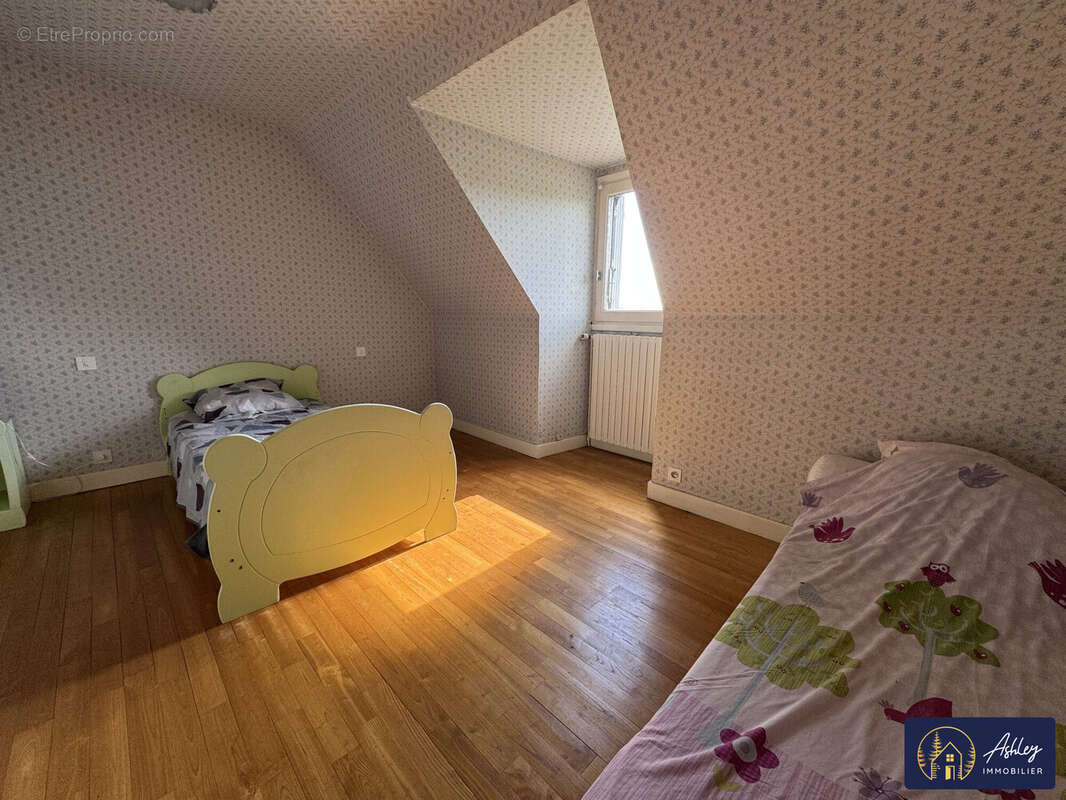 Maison à vendre YDES 7 pièces - Maison à YDES
