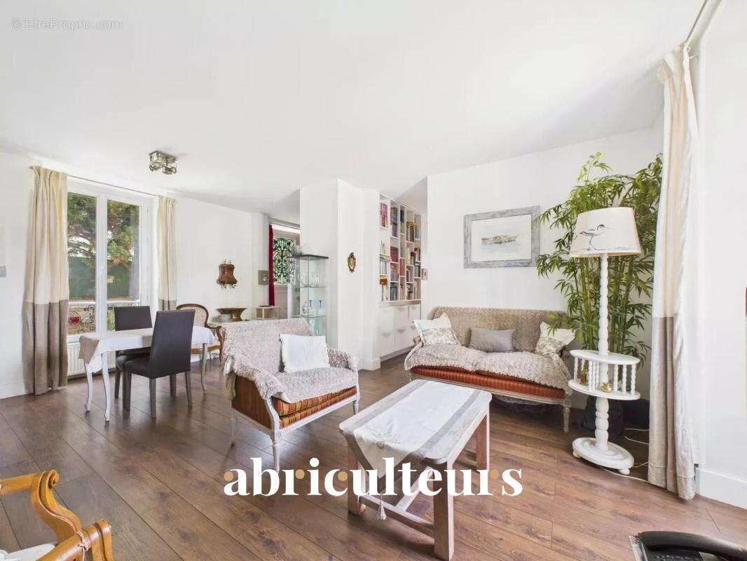 Appartement à SOISY-SUR-SEINE