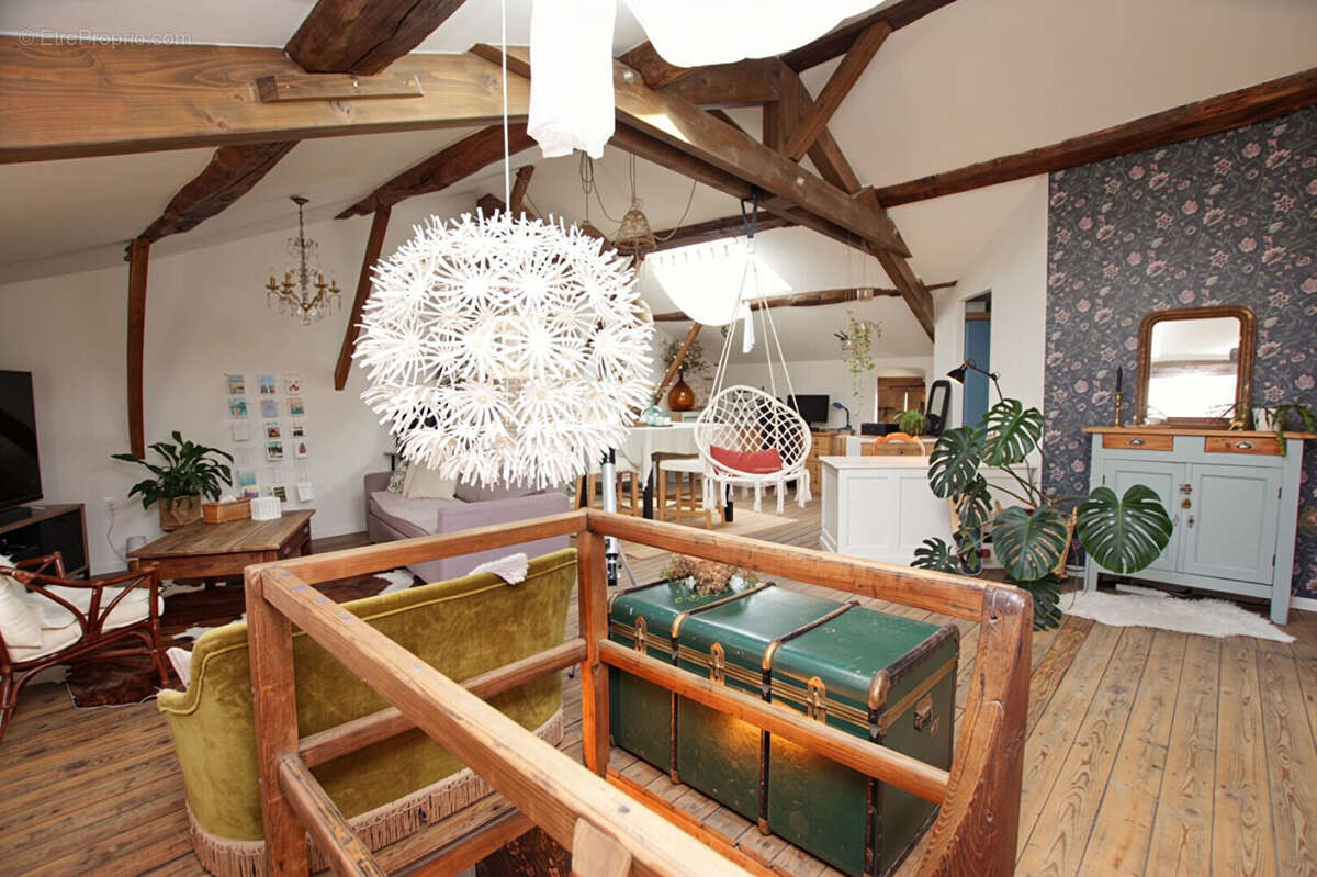 Appartement à TOUSSIEU