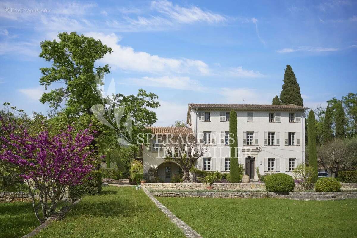 Maison à PEYMEINADE