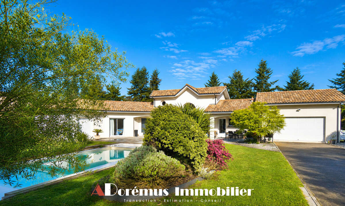Maison à LATRESNE