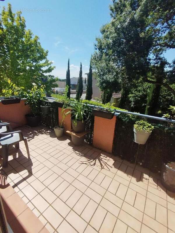   - Appartement à SAINT-ORENS-DE-GAMEVILLE