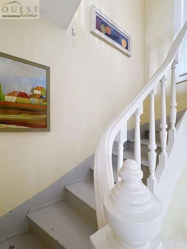 Maison à CHARBONNIERES-LES-BAINS