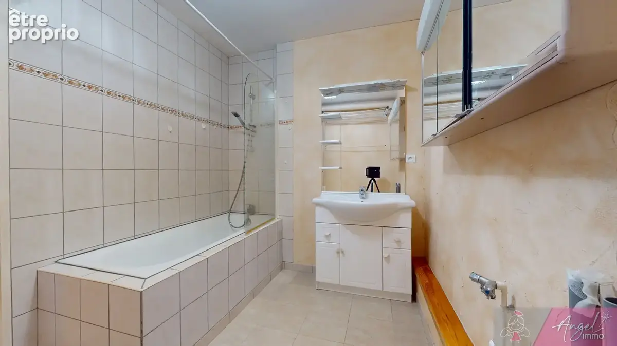 Appartement lumineux de 95 m2 avec 3 chambres, balcon et garage   Dole - photo 8