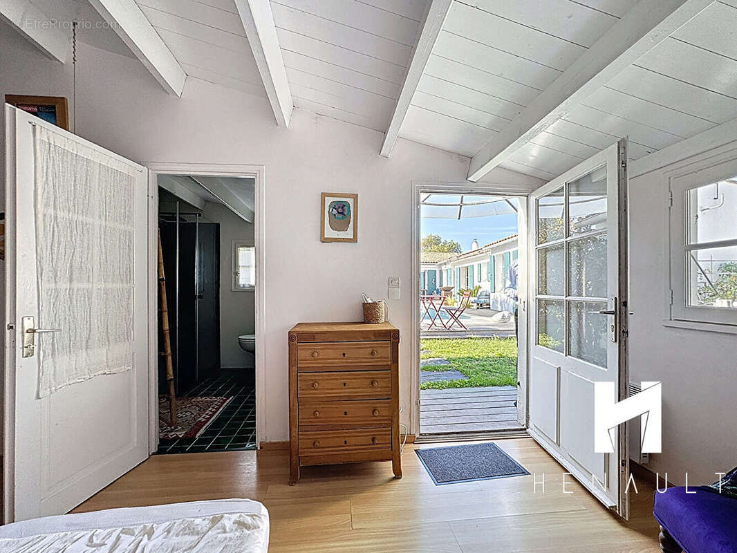 Maison à SAINT-CLEMENT-DES-BALEINES