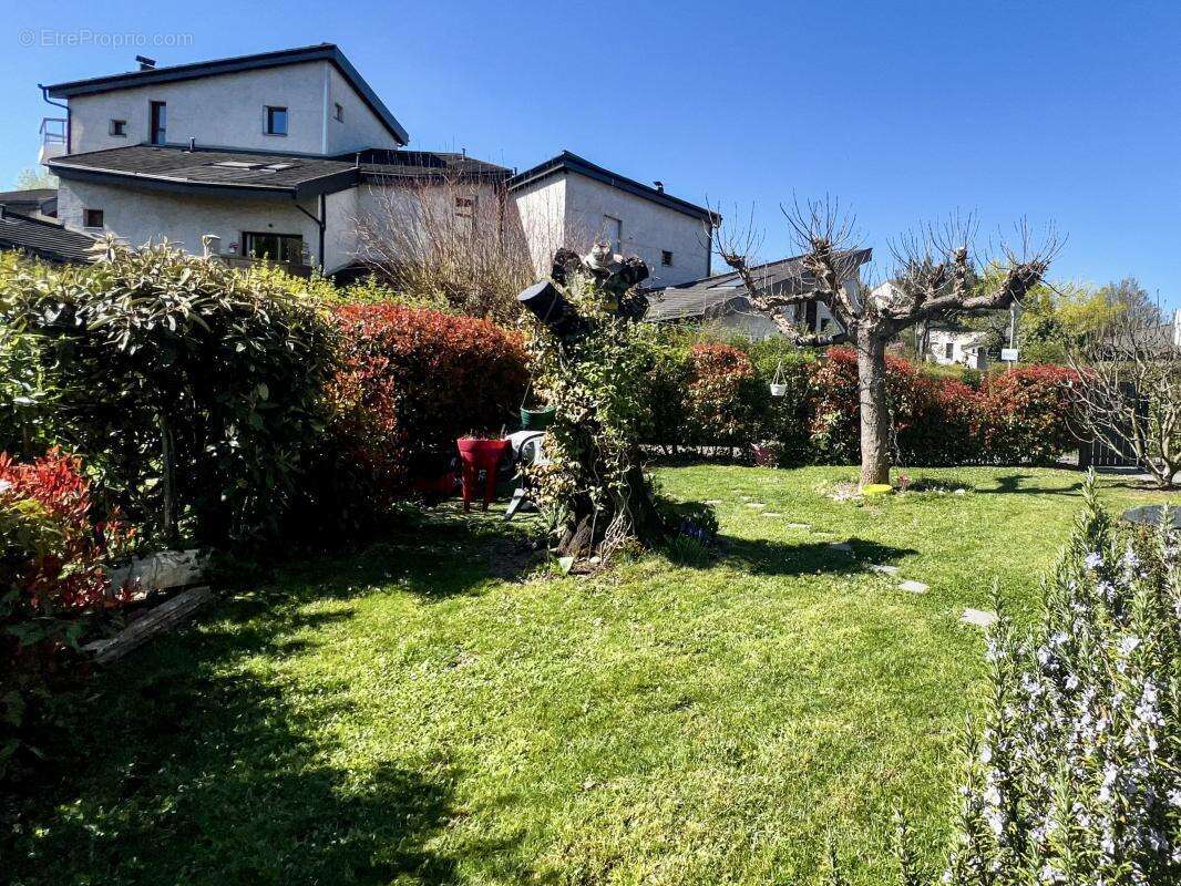 Appartement à CRAN-GEVRIER