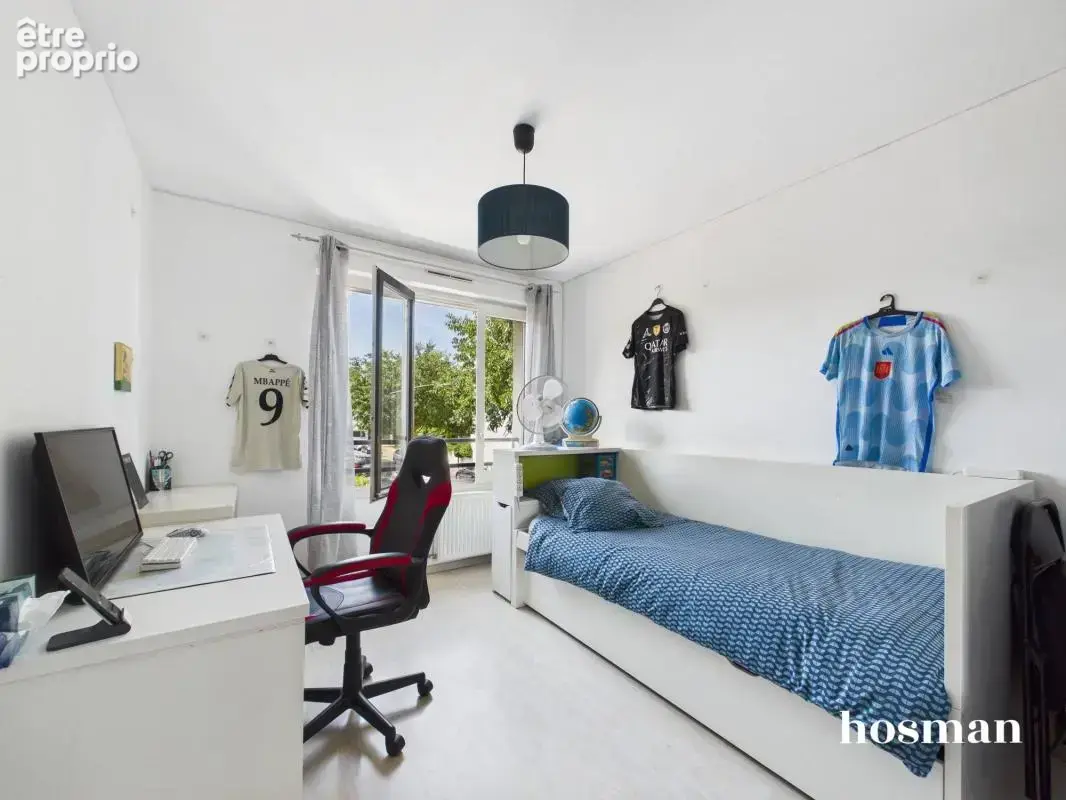 Maison mitoyenne 5 pièces de 101 m² avec jardin et terrasse, place de parking et garage à Bron centre - photo 9