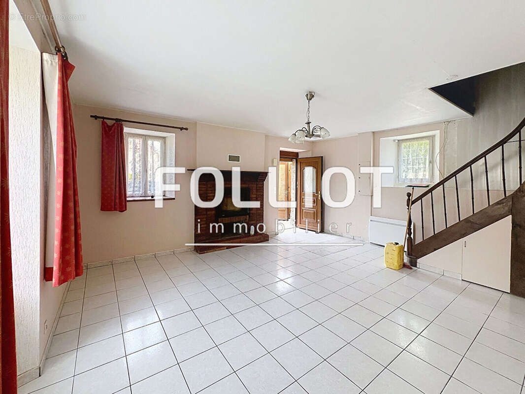 Maison à SAINT-SAUVEUR-LENDELIN