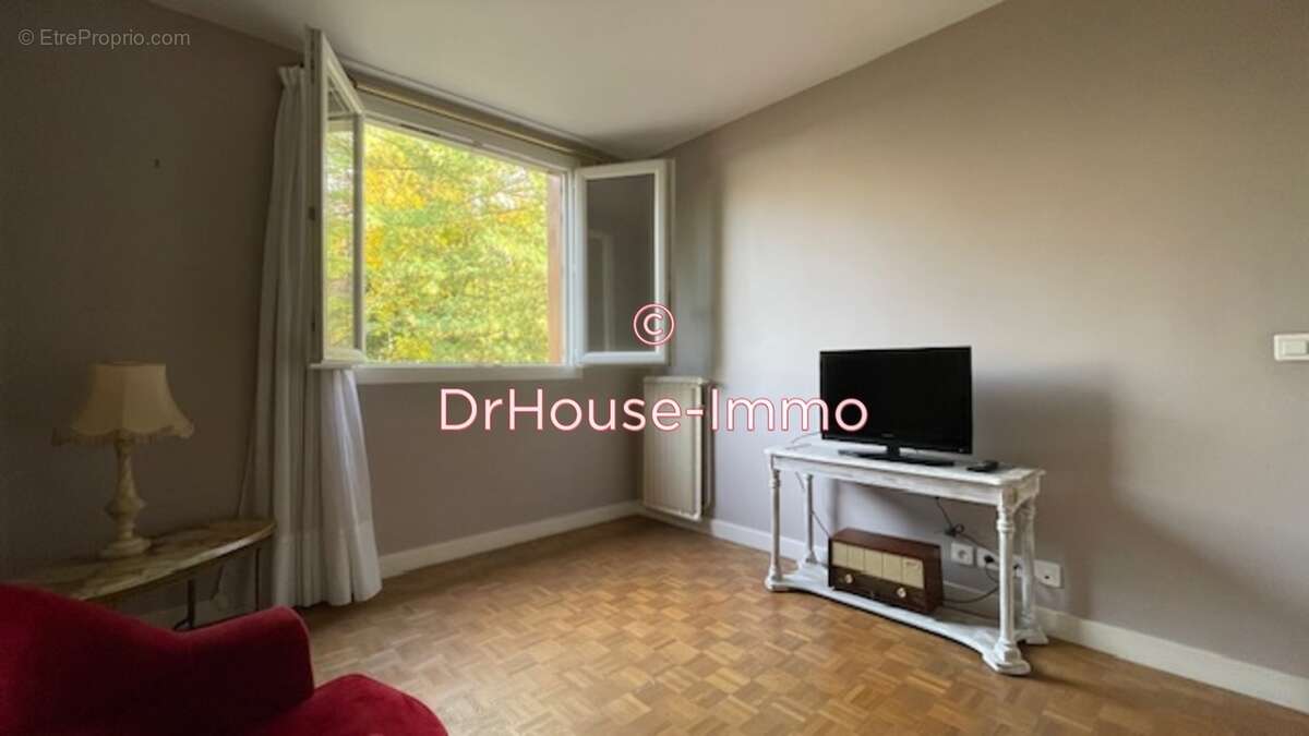 Appartement à LE RAINCY