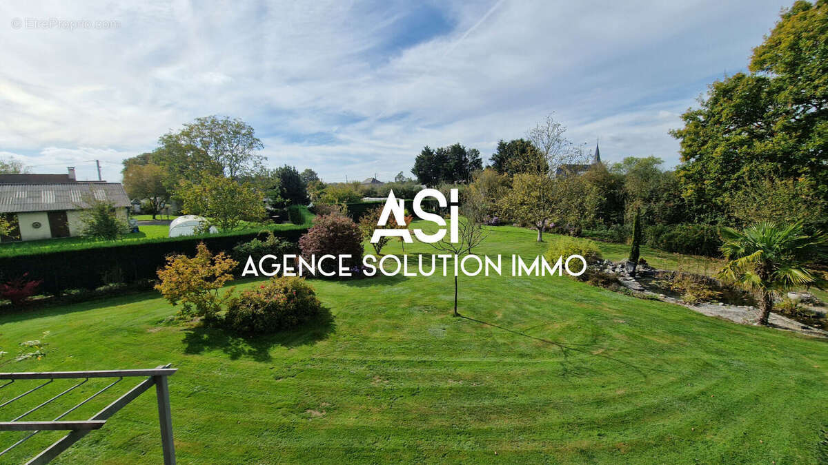 Maison à SAINT-CHARLES-LA-FORET