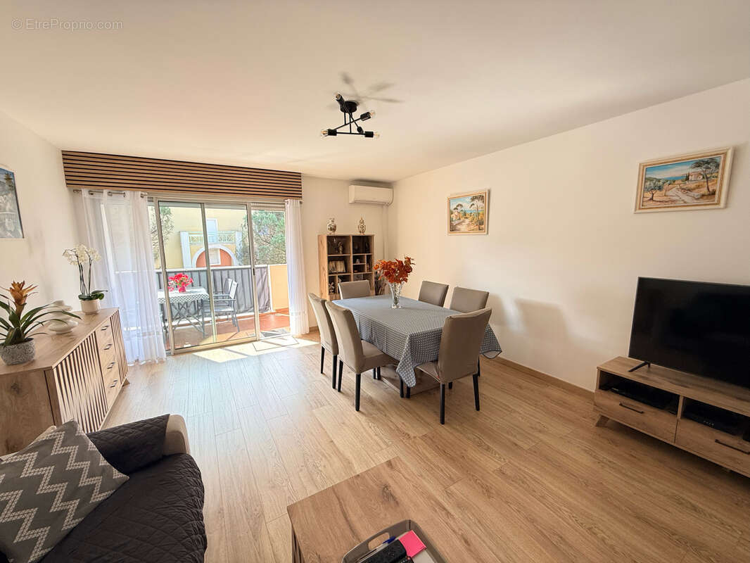Appartement à FREJUS