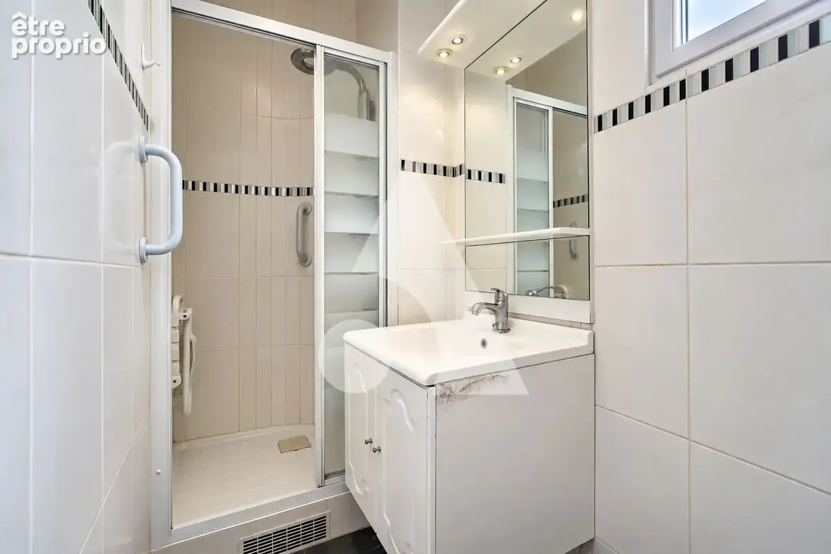 Appartement Les Lilas 2 pièce(s) 50 m2 - photo 7