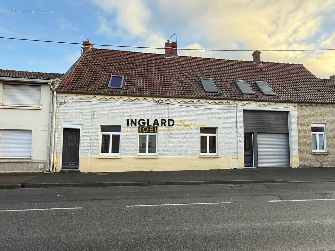 Maison à CAPPELLE-BROUCK