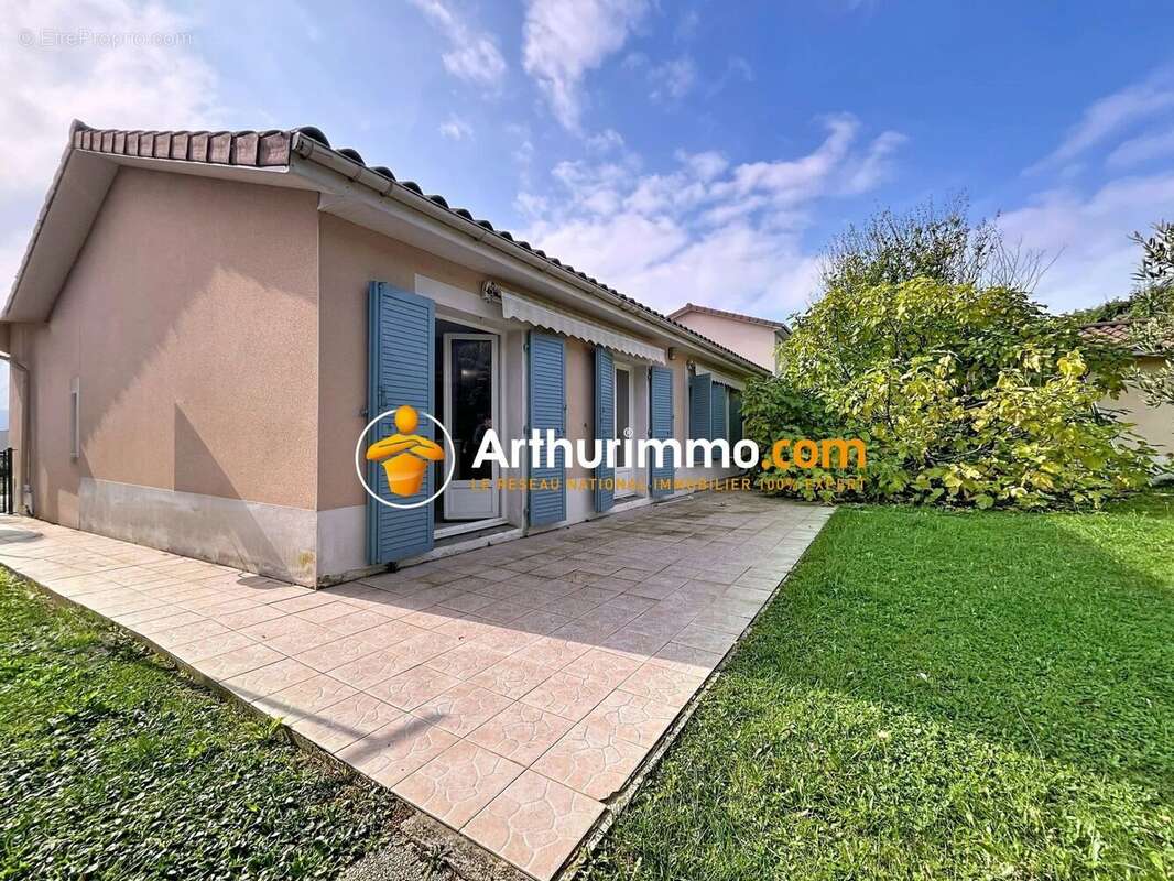 Maison à L&#039;ISLE-D&#039;ABEAU